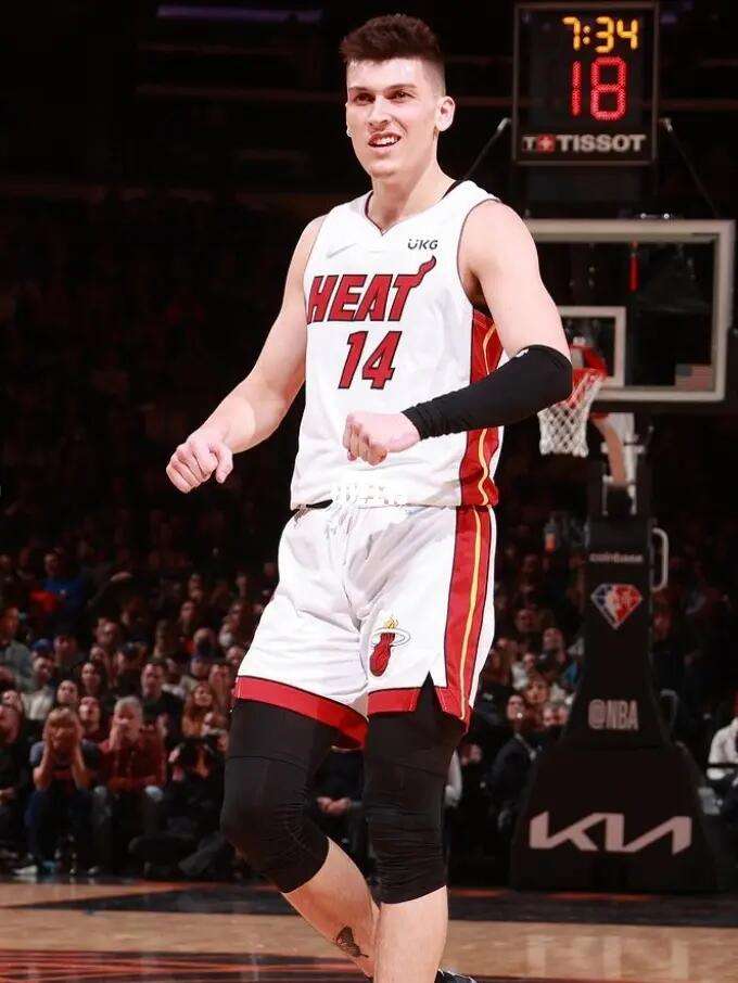 而每一次突 而每一次突