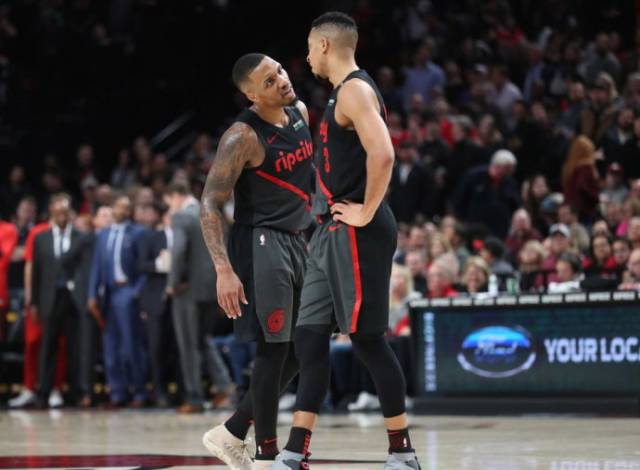 而该名球员 而该名球员