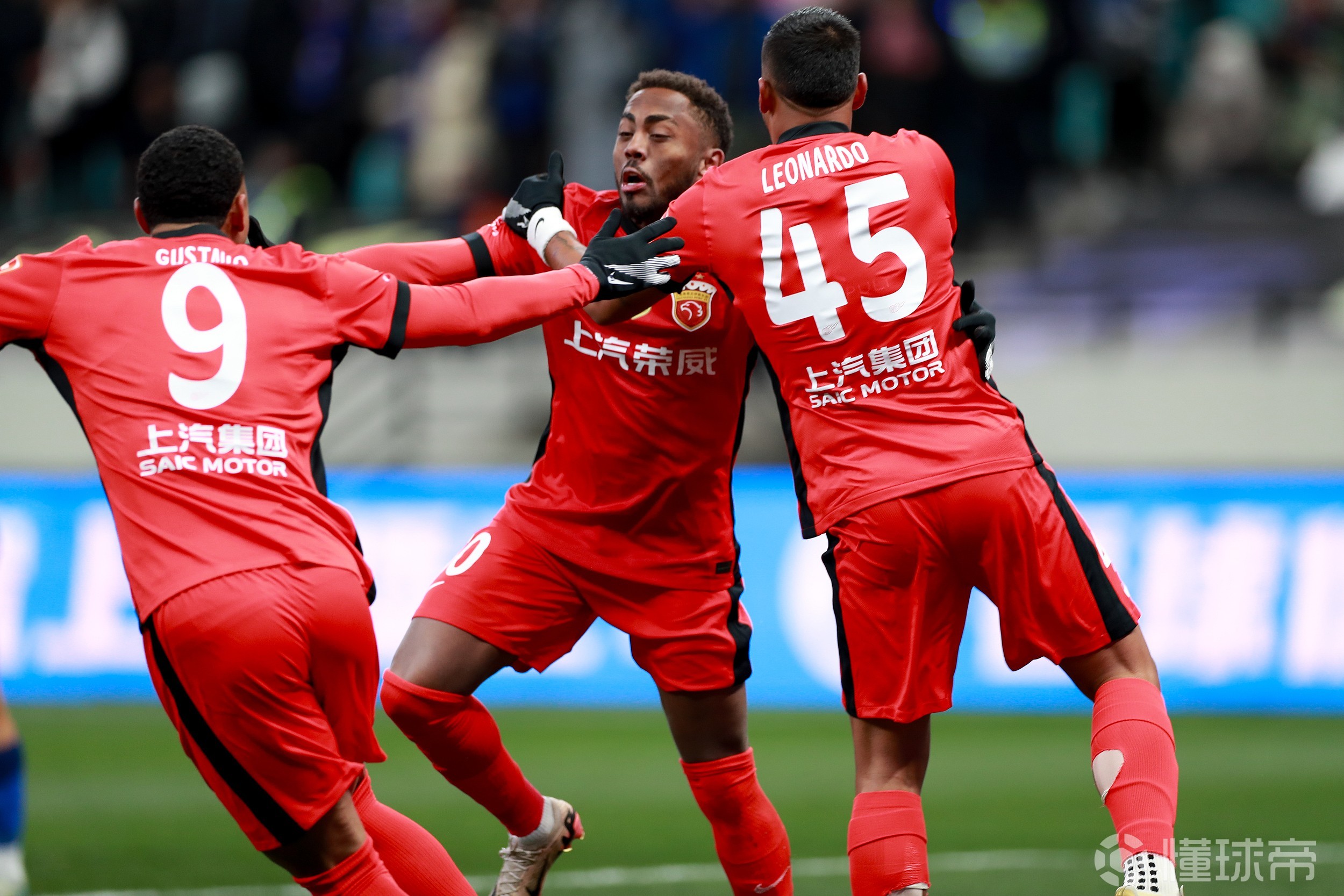 及首轮比赛 及首轮比赛