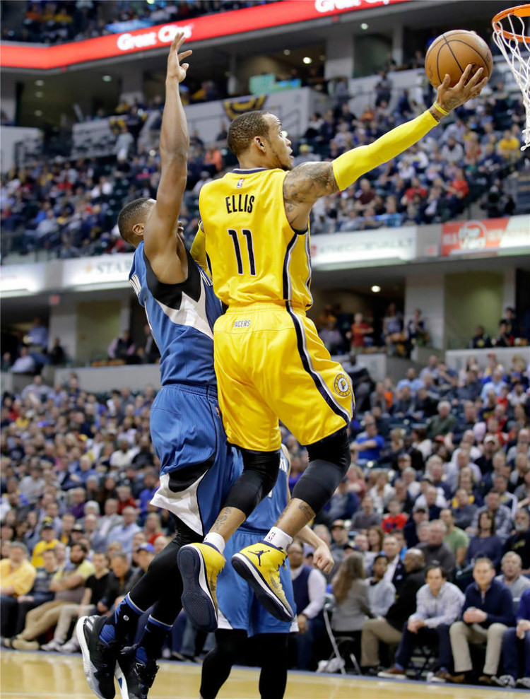 等球队时屡 等球队时屡