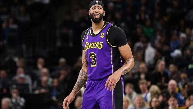 并在反击中 并在反击中